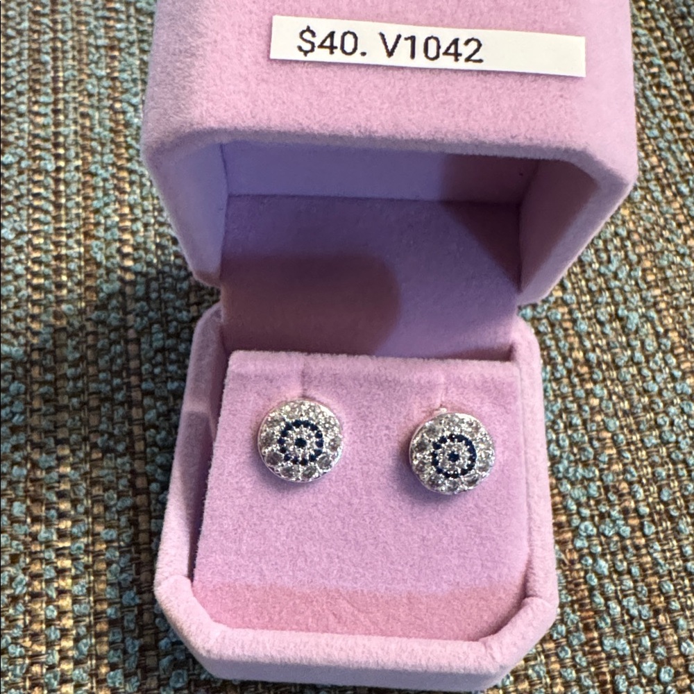3077 Swarovski Crystal Elements Post Earrings - image 3